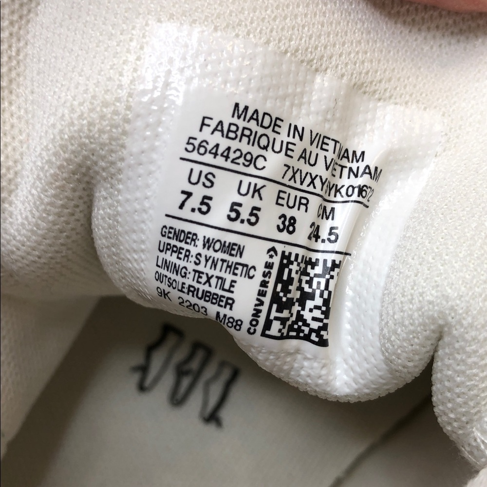 Converse White Low-Top Sneakers - Picture 4 of 6